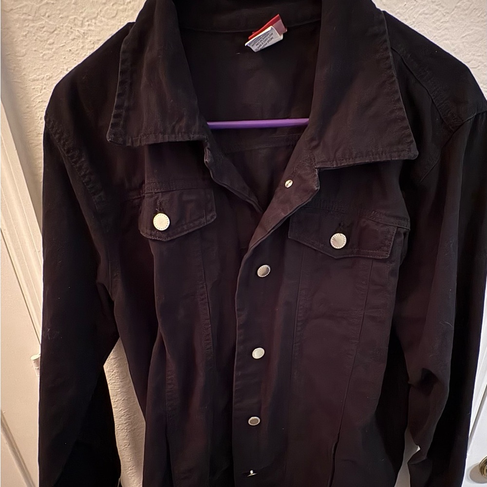 Tudor Court Women’s Black Denim Jacket